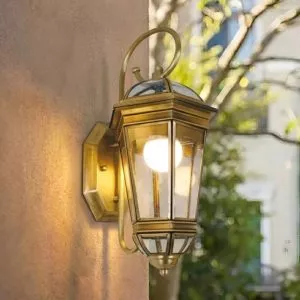 Đèn gắn tường ngoài trời, kim loại đồng phối kính trong VD-146