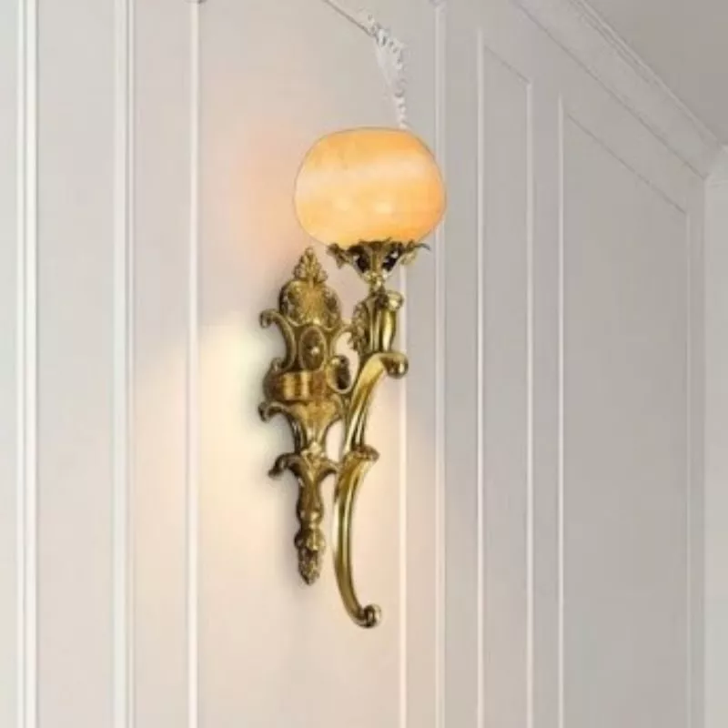 Đèn vách đồng nguyên chất thiết kế tay nến, chao đá cẩm thạch VD-193