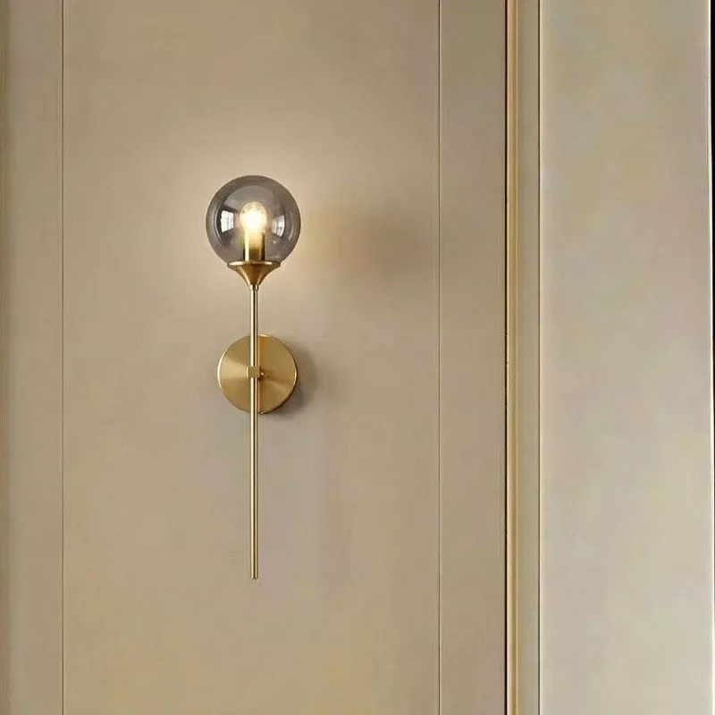 Đèn gắn tường decor, chao thủy tinh khói phối kim loại nghệ thuật VDC-589