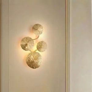 Đèn gắn tường decor, kim loại si vàng đồng, thiết kế kiểu lá sen VDC-585