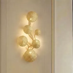 Đèn gắn tường decor, kim loại si vàng đồng, thiết kế kiểu lá sen VDC-615