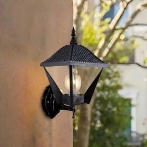 Đèn gắn tường ngoài trời giá rẻ, thiết kế cổ điển VNT-583