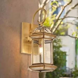 Đèn gắn tường ngoài trời, kim loại đồng phối kính trong VD-135