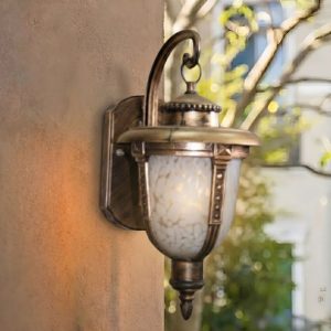 Đèn gắn tường ngoài trời giá rẻ, thiết kế cổ điển VNT-506