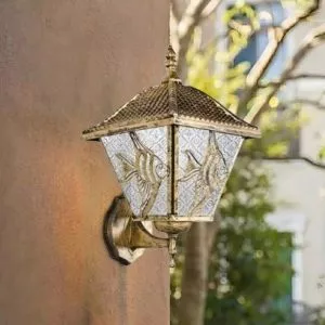 Đèn gắn tường ngoài trời, thiết kế cổ điển VNT-579