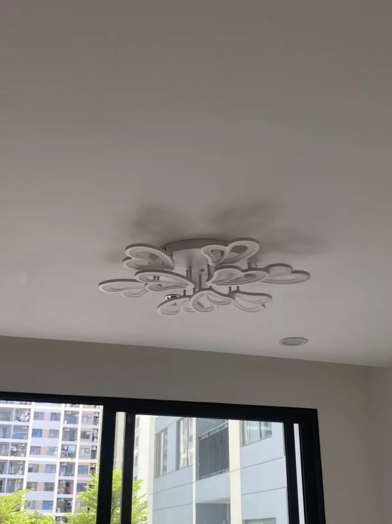 den-op-tran-hien-dai-ot-040