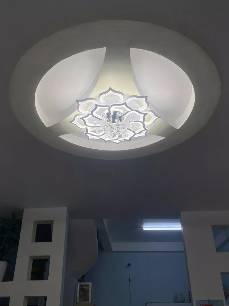 den-op-tran-hien-dai-ot-093